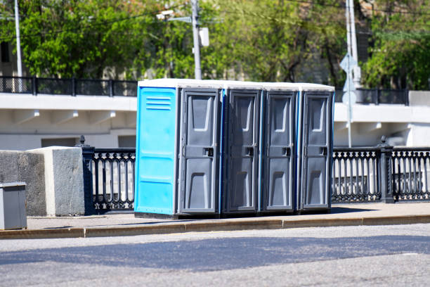 Best Porta potty delivery and setup  in Hinton, WV